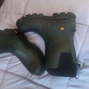 Brand new CAT rubber, steel toe boots.